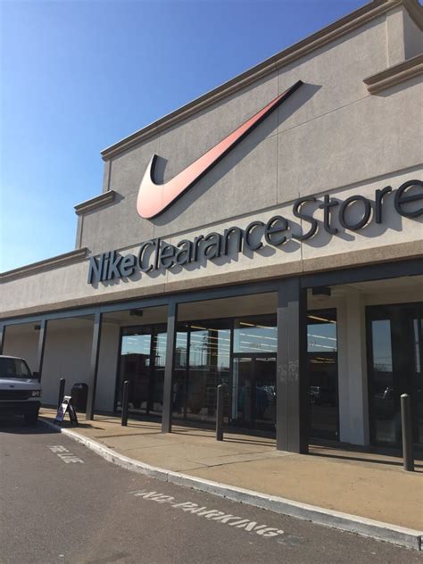 nike outlet store near me